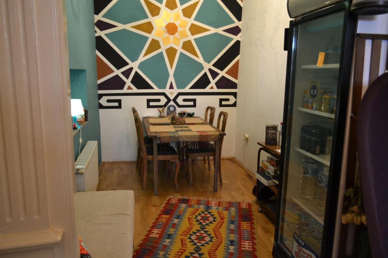 My Happy Home Hostel Ізмір Екстер'єр фото
