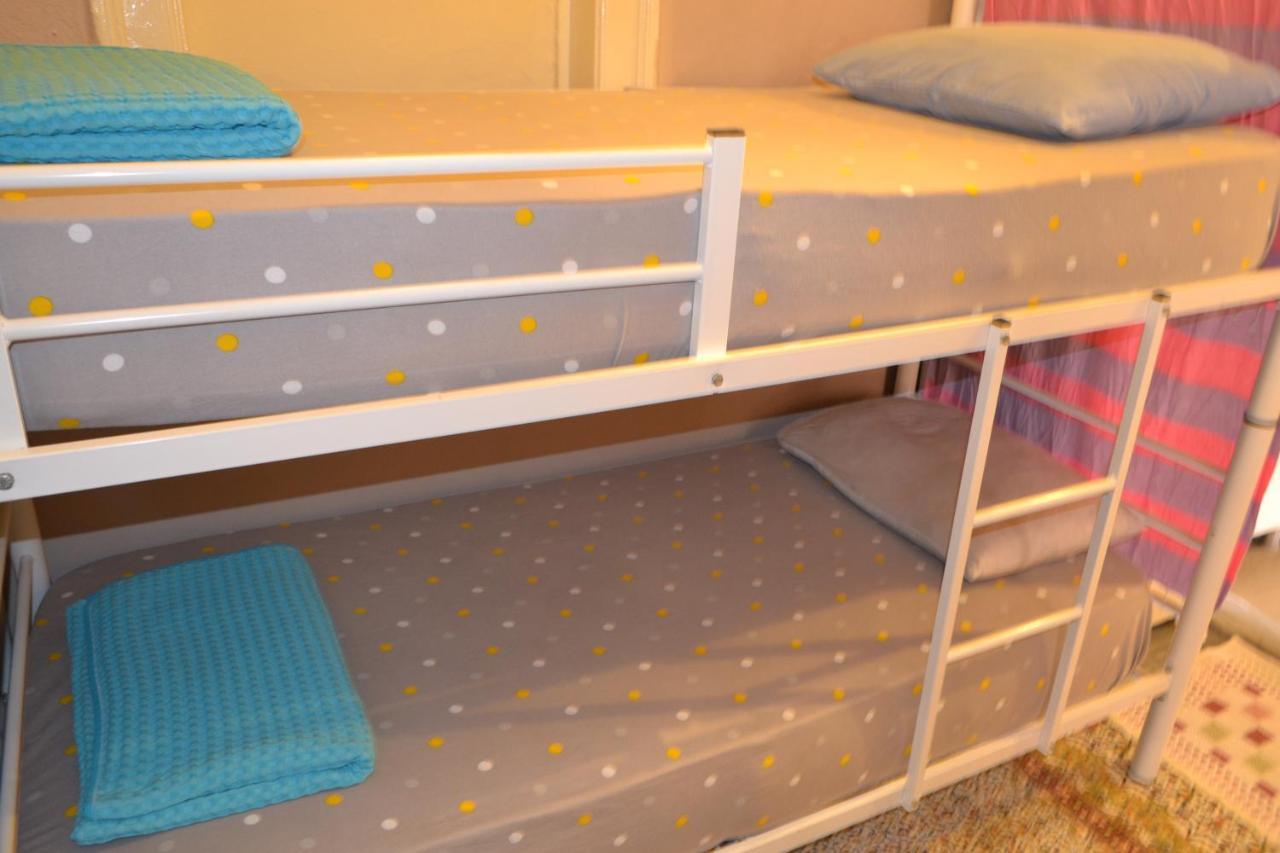 My Happy Home Hostel Ізмір Номер фото